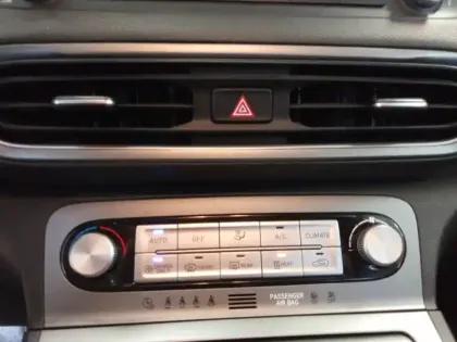 Photo 5 Hyundai Kona  Electrique 39 kWh - 136 ch