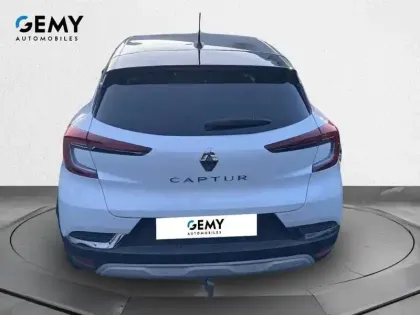 Photo 38 Renault Captur  TCe 140 EDC - 21