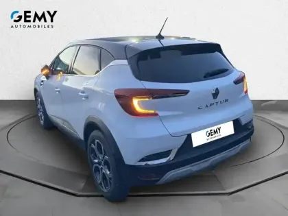 Photo 23 Renault Captur  TCe 140 EDC - 21