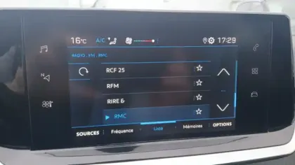 Photo 20 Peugeot 208 Gén. II Ph1 NG Style 5