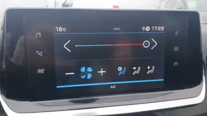 Photo 54 Peugeot 208 Gén. II Ph1 NG Style 5