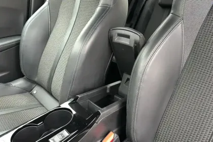 Photo 24 Peugeot 2008  PureTech 130 S&S EAT8