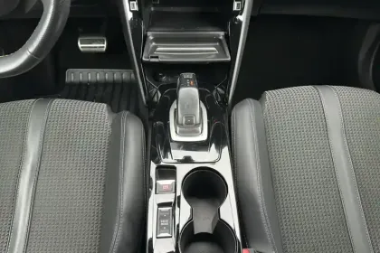 Photo 19 Peugeot 2008  PureTech 130 S&S EAT8