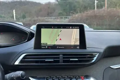 Photo 15 Peugeot 3008  Puretech 130ch S&S BVM6