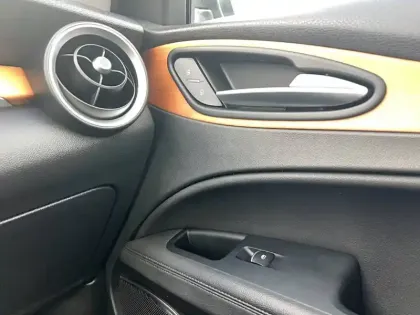 Photo 34 Alfa Romeo Stelvio  2.2 210 ch Q4 AT8