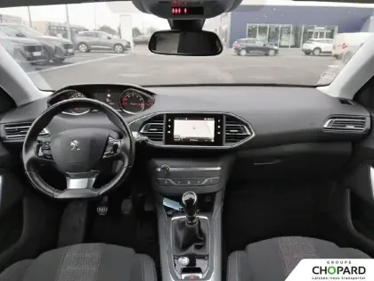 Photo 11 Peugeot 308  PureTech 110ch S&S BVM6