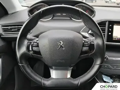 Photo 15 Peugeot 308  PureTech 110ch S&S BVM6