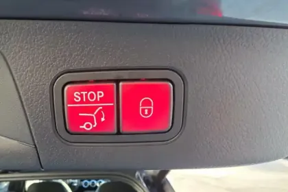 Photo 13 Mercedes GLA  200 d 8G-DCT