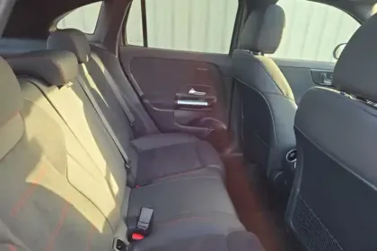 Photo 10 Mercedes GLA  200 d 8G-DCT