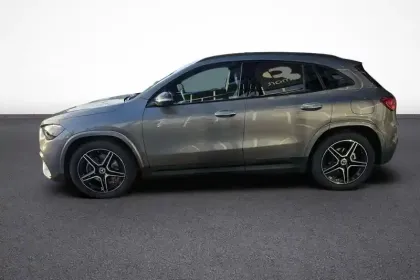 Photo 38 Mercedes GLA  200 d 8G-DCT