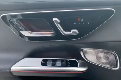 Photo 17 Mercedes Classe GLC GLC 220 d 9G-Tronic 4Matic