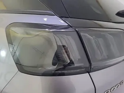 Photo 16 Peugeot 3008  Hybrid 225 e-EAT8