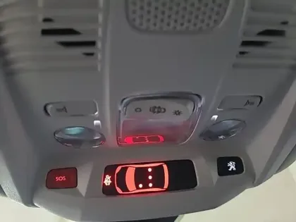 Photo 26 Peugeot 3008  Hybrid 225 e-EAT8