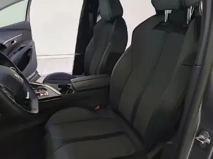 Photo 10 Peugeot 3008  Hybrid 225 e-EAT8