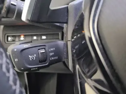 Photo 27 Peugeot 3008  Hybrid 225 e-EAT8