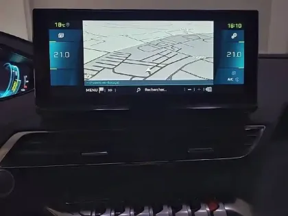 Photo 18 Peugeot 3008  Hybrid 225 e-EAT8