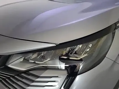 Photo 15 Peugeot 3008  Hybrid 225 e-EAT8