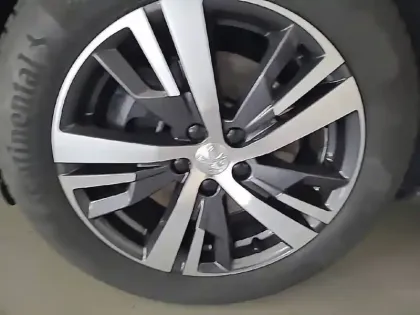 Photo 12 Peugeot 3008  Hybrid 225 e-EAT8