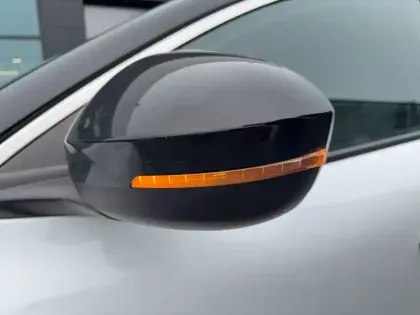 Photo 16 Renault Megane  E-Tech EV60 220 ch optimum charge