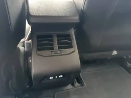 Photo 27 Renault Megane  E-Tech EV60 220 ch optimum charge