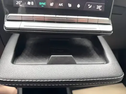 Photo 41 Renault Megane  E-Tech EV60 220 ch optimum charge