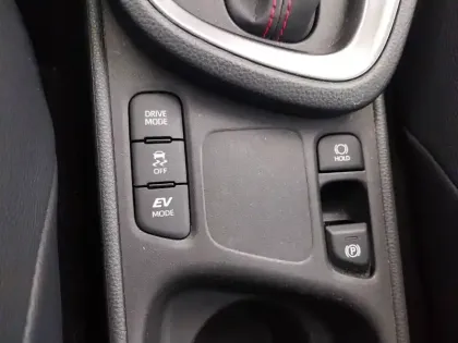 Photo 10 Toyota Yaris  Cross Hybride 130h 2WD