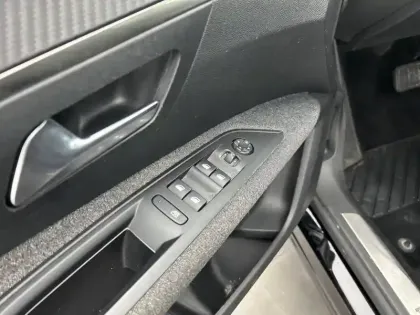 Photo 17 Peugeot 3008  BlueHDi 130ch S&S EAT8