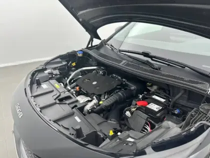 Photo 14 Peugeot 3008  BlueHDi 130ch S&S EAT8