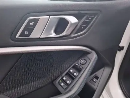 Photo 21 BMW Serie 1 120d xDrive 190 ch BVA8