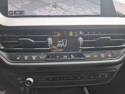 Photo 29 BMW Serie 1 120d xDrive 190 ch BVA8