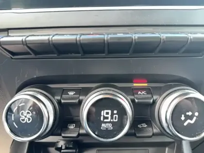 Photo 37 Renault Arkana  E-Tech hybride 145 - 22