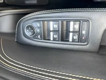 Photo 48 Renault Arkana  E-Tech hybride 145 - 22