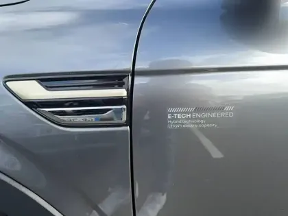 Photo 7 Renault Arkana  E-Tech hybride 145 - 22