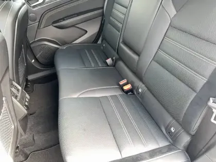 Photo 19 Renault Arkana  E-Tech hybride 145 - 22