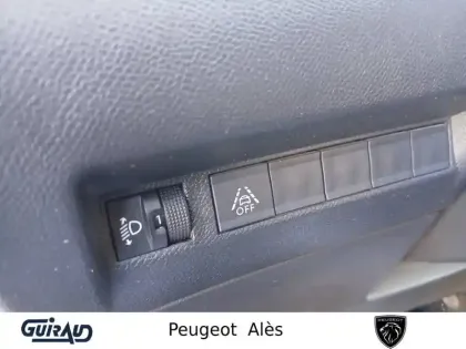 Photo 56 Peugeot 2008  BlueHDi 130 S&S EAT8