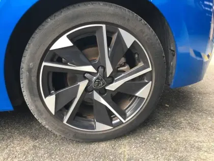 Photo 9 Peugeot 308  PureTech 130ch S&S BVM6