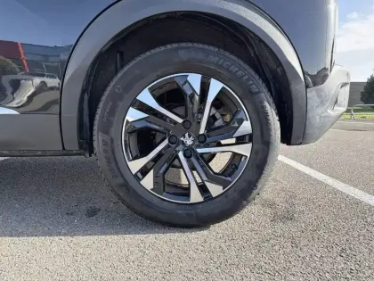 Photo 12 Peugeot 2008  PureTech 130 S&S BVM6