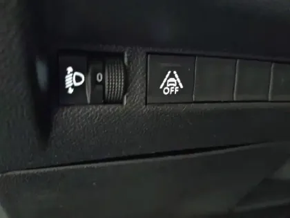 Photo 116 Peugeot 2008  PureTech 130 S&S BVM6