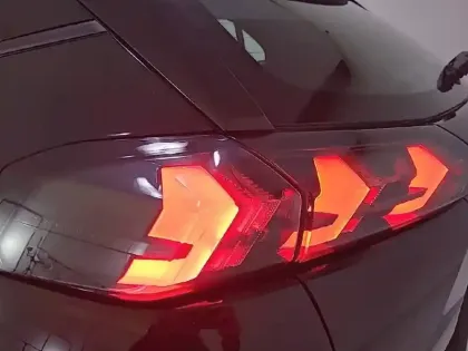 Photo 71 Peugeot 2008  PureTech 130 S&S BVM6