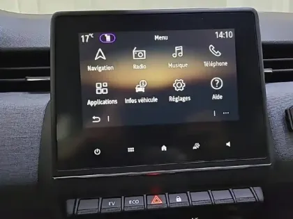 Photo 20 Renault Clio  E-Tech full hybrid 145