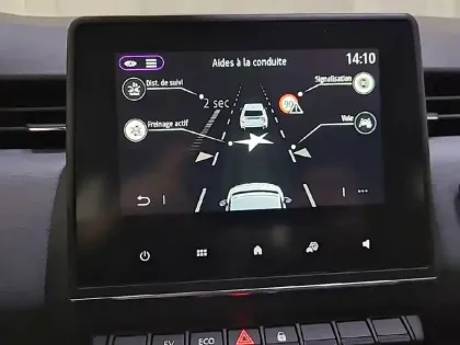 Photo 53 Renault Clio  E-Tech full hybrid 145