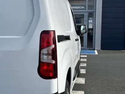 Photo 36 Opel Combo  CARGO M 650 KG BLUEHDI 100 S&S BVM6
