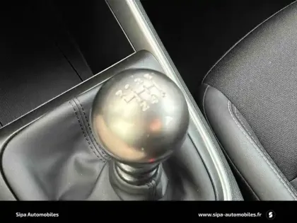 Photo 64 Jeep Avenger  1.2 Turbo T3 100 ch