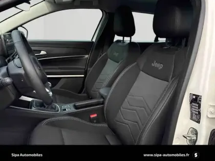 Photo 78 Jeep Avenger  1.2 Turbo T3 100 ch