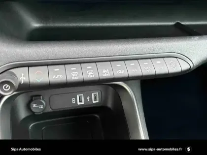 Photo 27 Jeep Avenger Gén. I Ph1 Altitude 5