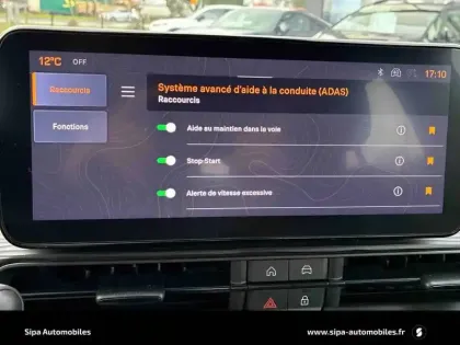 Photo 93 Jeep Avenger  1.2 Turbo T3 100 ch