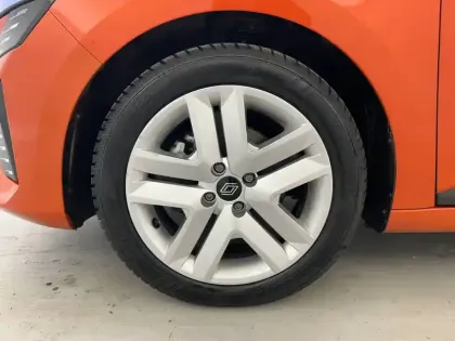 Photo 27 Renault Clio  E-Tech full hybrid 145 ch GSR2