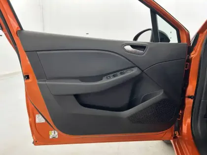 Photo 19 Renault Clio  E-Tech full hybrid 145 ch GSR2