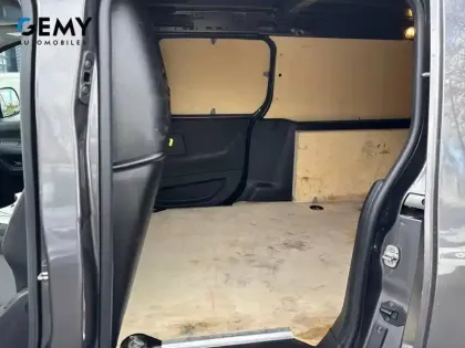 Photo 65 Peugeot Partner  FOURGON XL 950 KG BLUEHDI 130 S&S EAT8