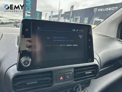 Photo 17 Peugeot Partner  FOURGON XL 950 KG BLUEHDI 130 S&S EAT8